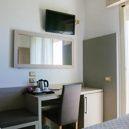Hotel Bristol Lido di Jesolo Exterior photo