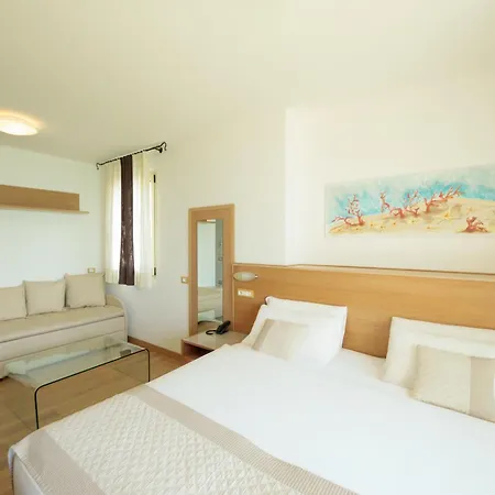 Hotel Bristol Lido di Jesolo Exterior photo