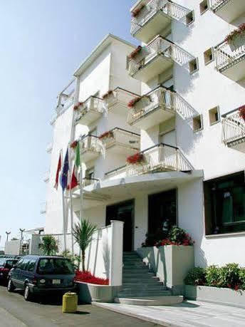 Bristol Hotel